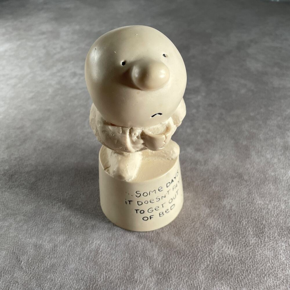 1972 Ziggy Some Days It Doesn't Pay to Get Out of Bed Figurine Decor MCM 70s VTG